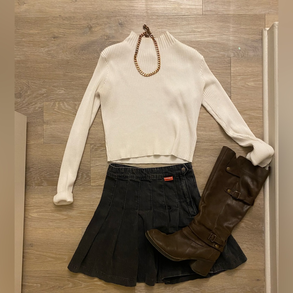 Dark Denim Pleated Mini Skirt✨